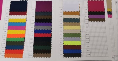 CF1022A  成分：100%polyester  幅寬：150CM  克重：183G   他士侖 亮身 不起皺 潑水 45度照